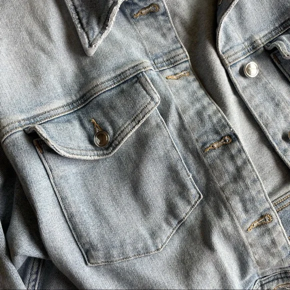 Good American Cropped Denim Jacket - Picture 9 of 11